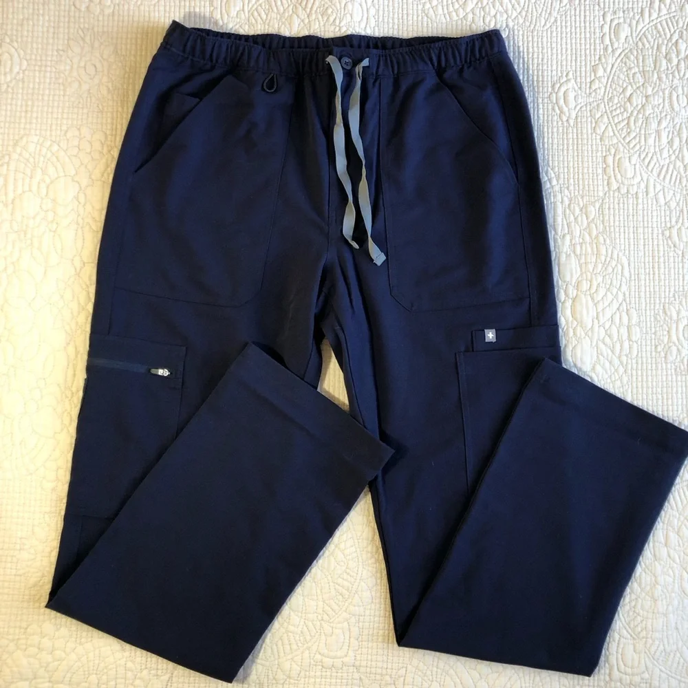 FIGS NWT Men's Navy Cairo Cargo Straight Leg Scrub Pants Size Medium